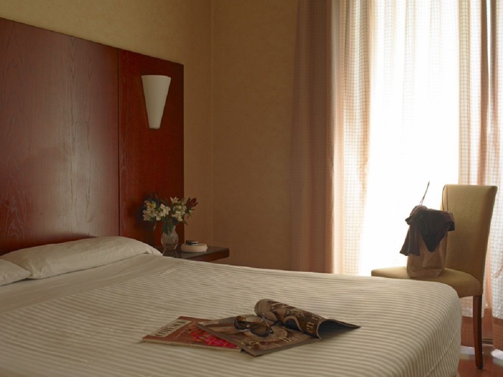 Hotel Arosa Madrid Zimmer foto