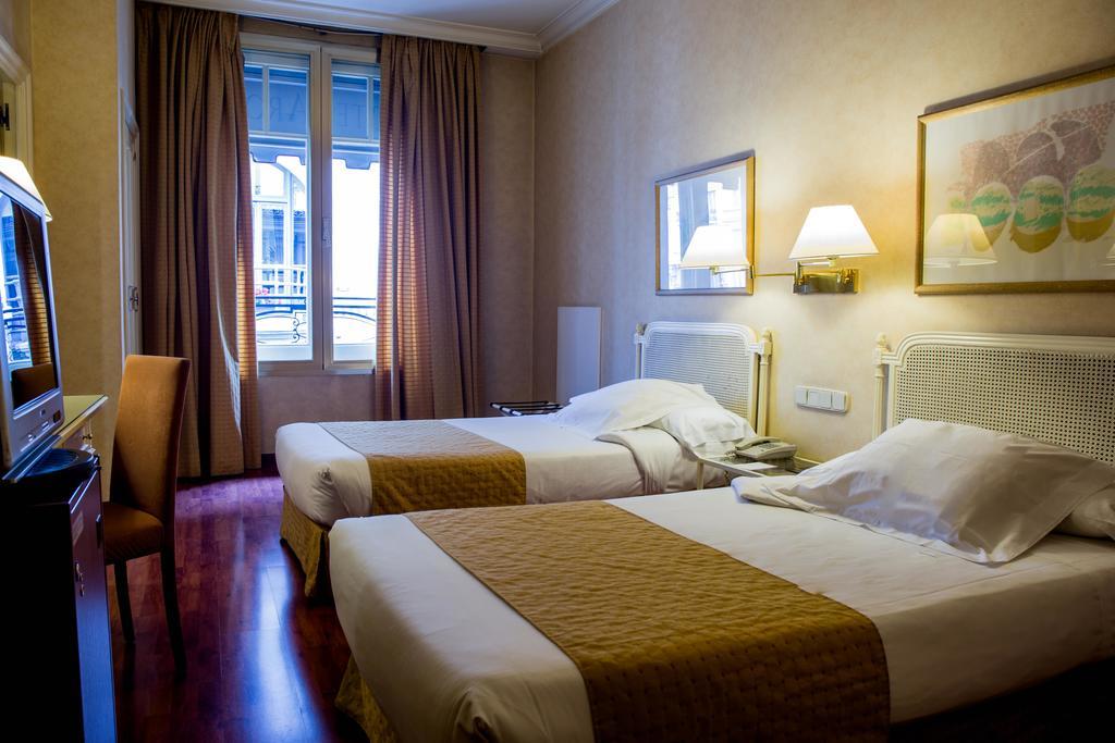 Hotel Arosa Madrid Exterior foto